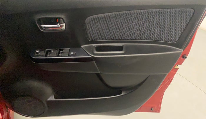 2014 Maruti Wagon R Stingray VXI, Petrol, Manual, 24,517 km, Driver Side Door Panels Control