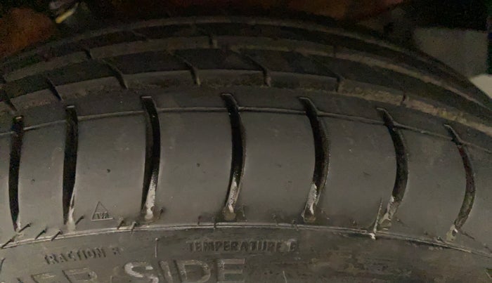 2014 Maruti Wagon R Stingray VXI, Petrol, Manual, 24,517 km, Left Rear Tyre Tread