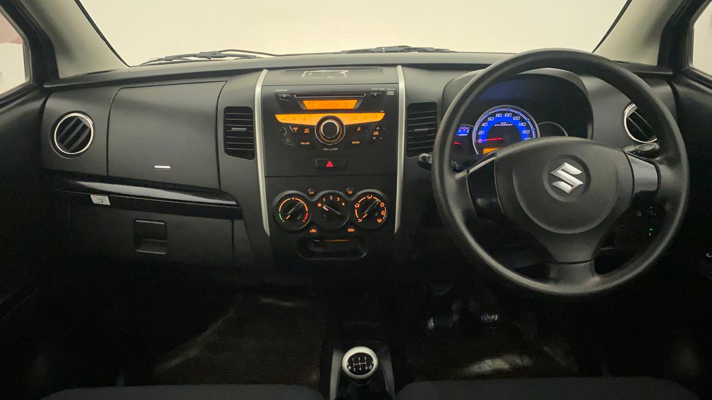 2014 Maruti Wagon R Stingray VXI, Petrol, Manual, 24,517 km, Dashboard