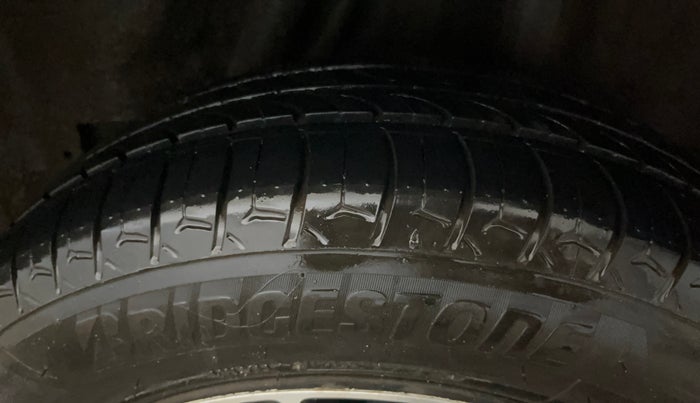 2020 Honda City 1.5L I-VTEC V MT, Petrol, Manual, 50,740 km, Left Rear Tyre Tread