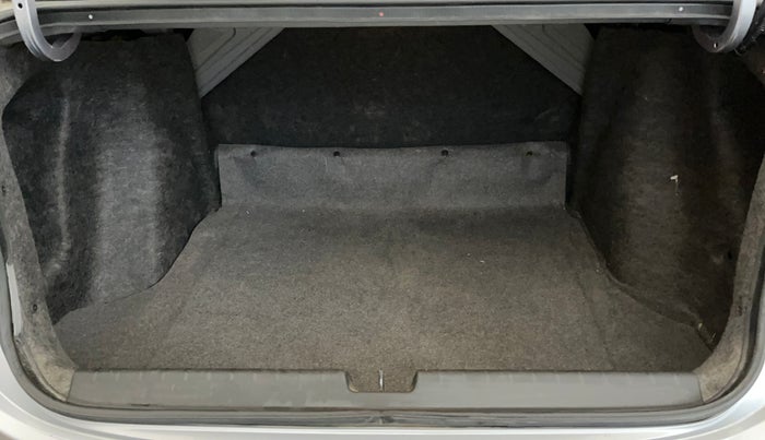 2020 Honda City 1.5L I-VTEC V MT, Petrol, Manual, 50,740 km, Boot Inside