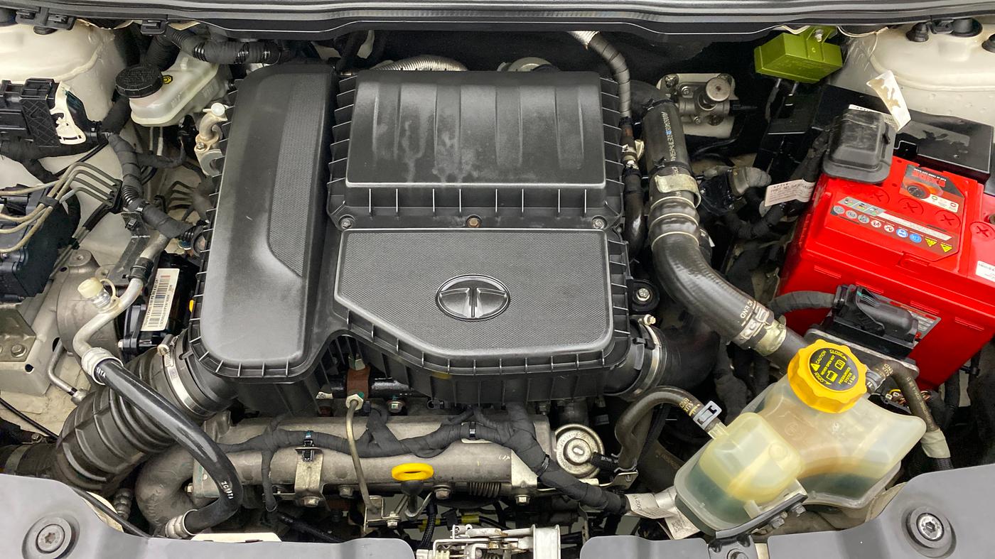 2019 Tata NEXON XM 1.5, Diesel, Manual, 70,862 km, Open Bonet