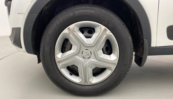 2019 Tata NEXON XM 1.5, Diesel, Manual, 70,862 km, Left Front Wheel