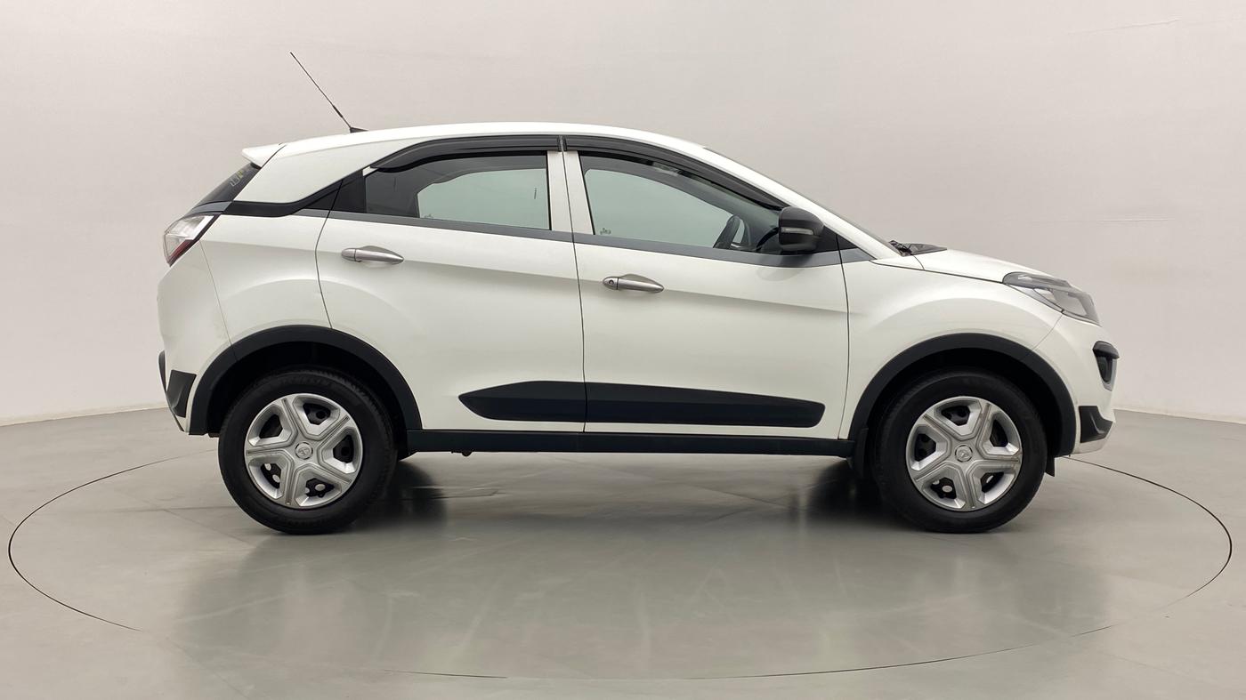 2019 Tata NEXON XM 1.5, Diesel, Manual, 70,862 km, Right Side View