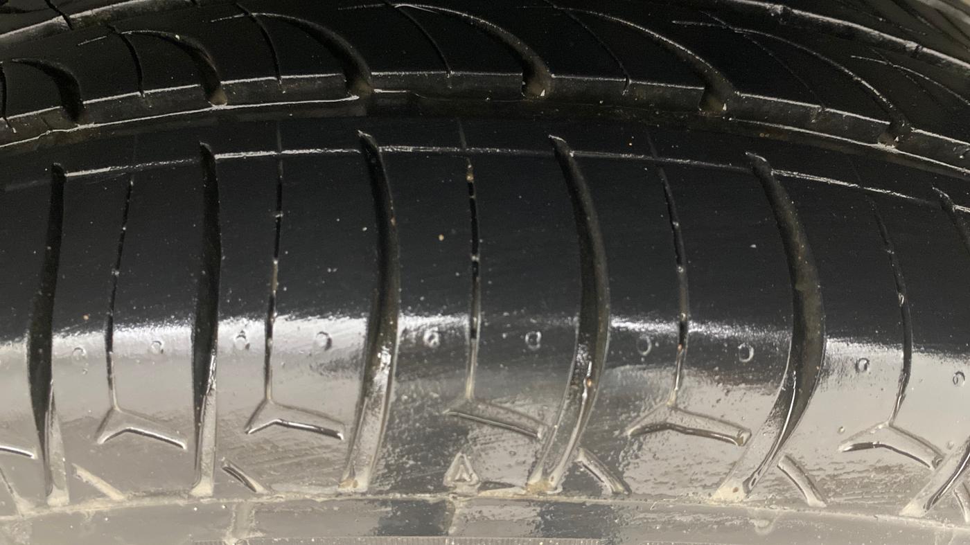 2019 Hyundai VENUE S 1.2, Petrol, Manual, 82,853 km, Left Rear Tyre Tread