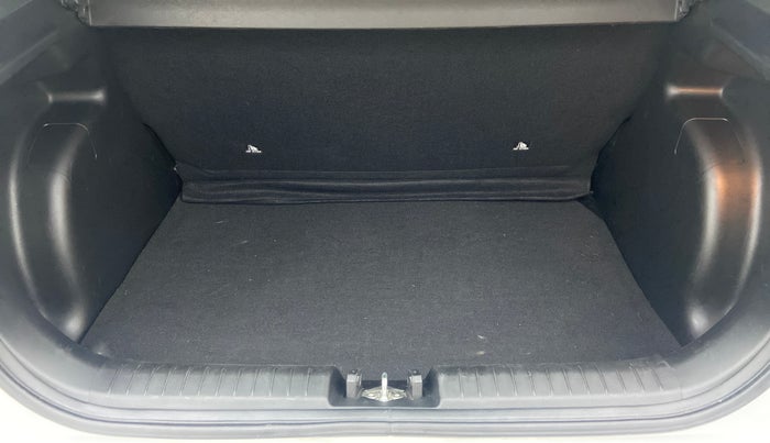 2021 Hyundai VENUE S MT 1.2 KAPPA, Petrol, Manual, 8,555 km, Boot Inside