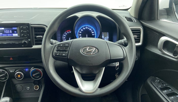 2021 Hyundai VENUE S MT 1.2 KAPPA, Petrol, Manual, 8,555 km, Steering Wheel Close Up