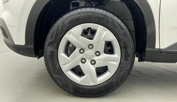 2021 Hyundai VENUE S MT 1.2 KAPPA, Petrol, Manual, 8,555 km, Left Front Wheel