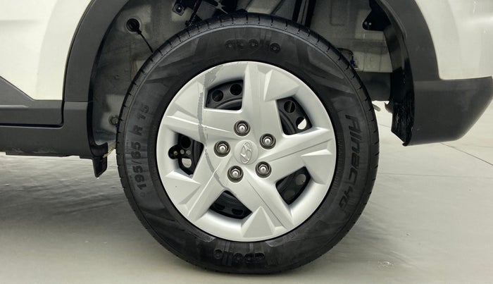 2021 Hyundai VENUE S MT 1.2 KAPPA, Petrol, Manual, 8,555 km, Left Rear Wheel
