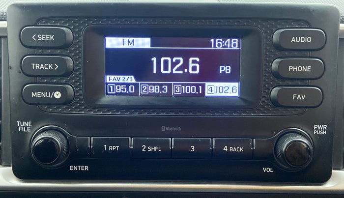 2021 Hyundai VENUE S MT 1.2 KAPPA, Petrol, Manual, 8,555 km, Infotainment System