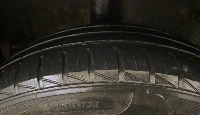 2015 Maruti Celerio VXI AMT, Petrol, Automatic, 81,120 km, Right Rear Tyre Tread