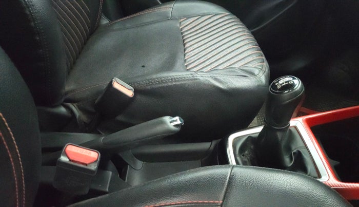 2021 Maruti Swift ZXI PLUS DUAL TONE, CNG, Manual, 55,586 km, Gear Lever