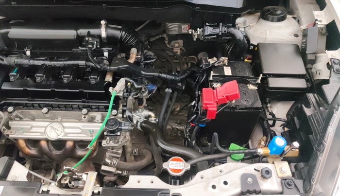 2021 Maruti Swift ZXI PLUS DUAL TONE, CNG, Manual, 55,586 km, Engine View - Left
