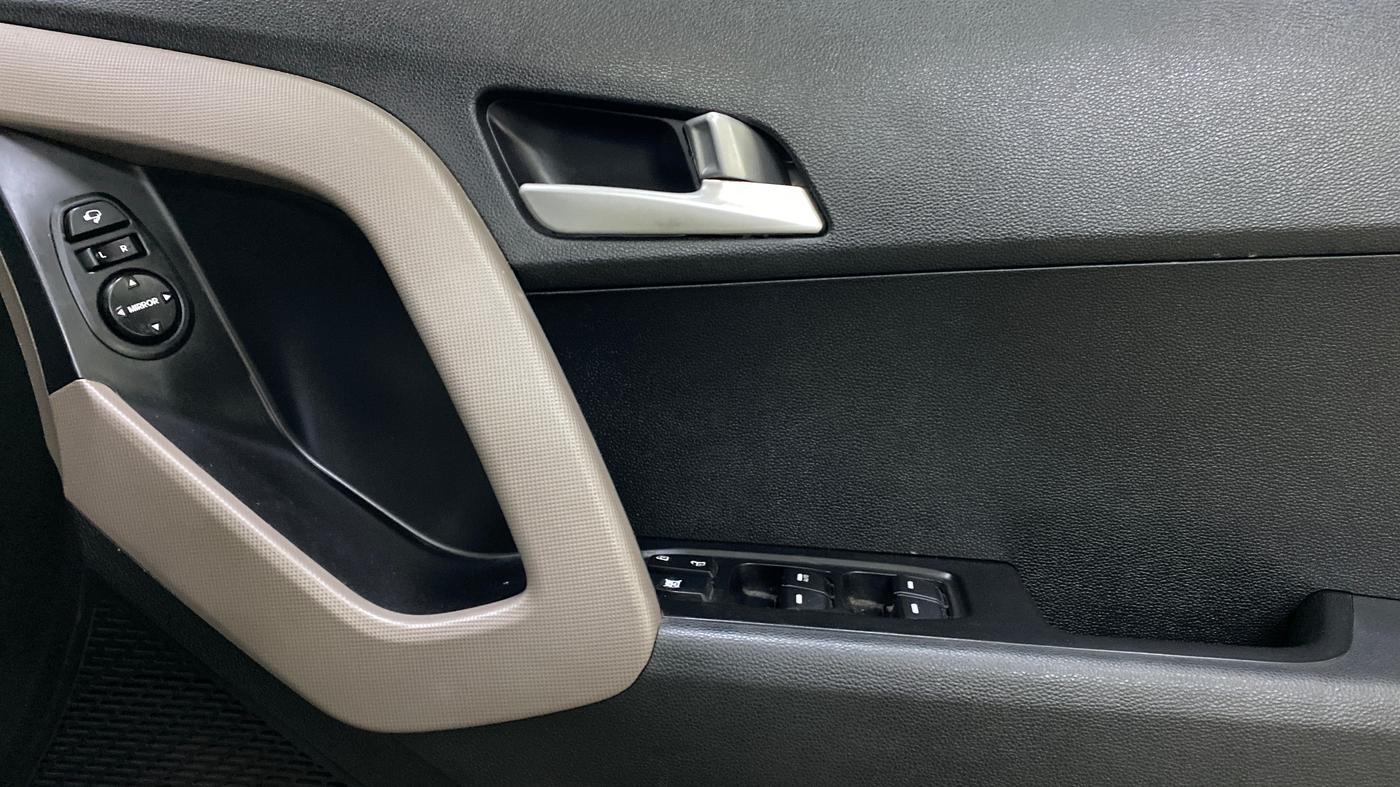 2019 Hyundai Creta SX 1.6 PETROL, Petrol, Manual, 49,481 km, Driver Side Door Panels Control