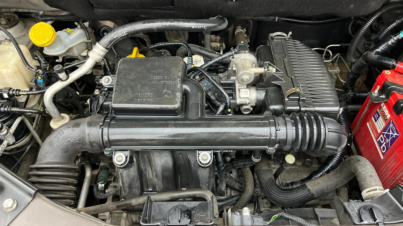 2022 Nissan MAGNITE XE, Petrol, Manual, 27,237 km, Engine View