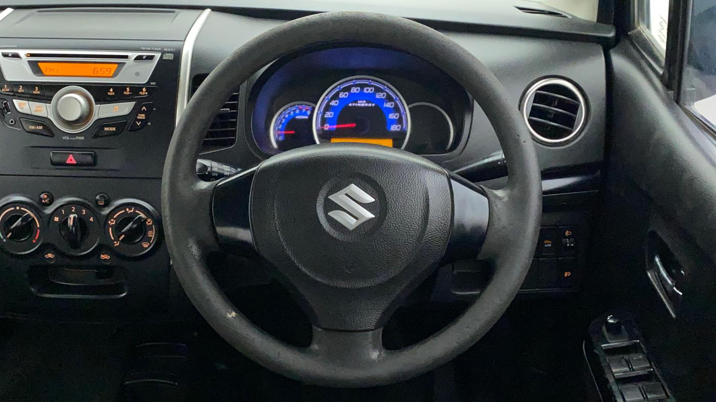 2013 Maruti Wagon R Stingray VXI, Petrol, Manual, 78,133 km, Steering Wheel Close Up