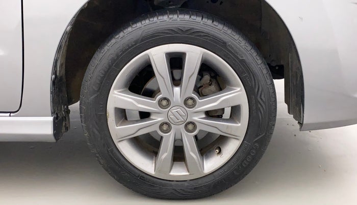 2013 Maruti Wagon R Stingray VXI, Petrol, Manual, 78,133 km, Right Front Wheel