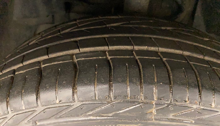 2019 Tata NEXON XZA PLUS PETROL DUAL TONE, Petrol, Automatic, 42,134 km, Left Front Tyre Tread
