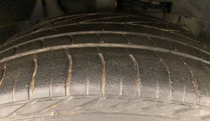 2019 Tata NEXON XZA PLUS PETROL DUAL TONE, Petrol, Automatic, 42,134 km, Right Front Tyre Tread
