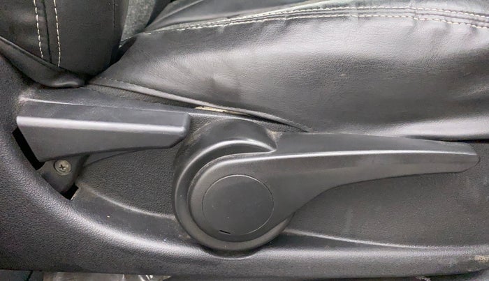 2019 Tata NEXON XZA PLUS PETROL DUAL TONE, Petrol, Automatic, 42,134 km, Driver Side Adjustment Panel