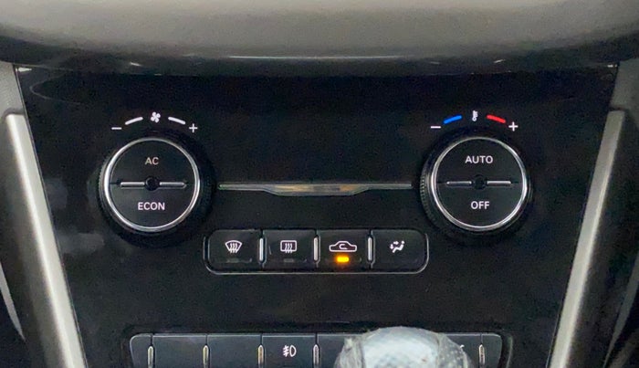2019 Tata NEXON XZA PLUS PETROL DUAL TONE, Petrol, Automatic, 42,134 km, Automatic Climate Control