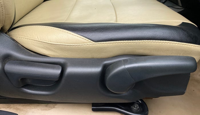 2018 Honda City V CVT, CNG, Automatic, 91,698 km, Driver Side Adjustment Panel