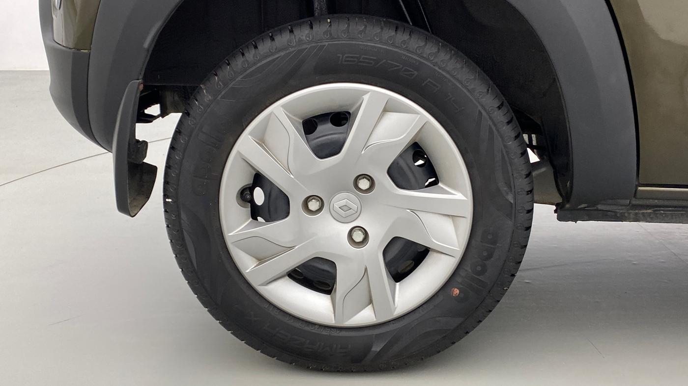 2021 Renault Kwid 1.0 RXT Opt, Petrol, Manual, 4,369 km, Right Rear Wheel