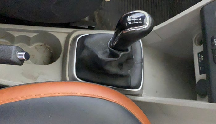 2016 Tata Tiago XT PETROL, Petrol, Manual, 70,339 km, Gear Lever