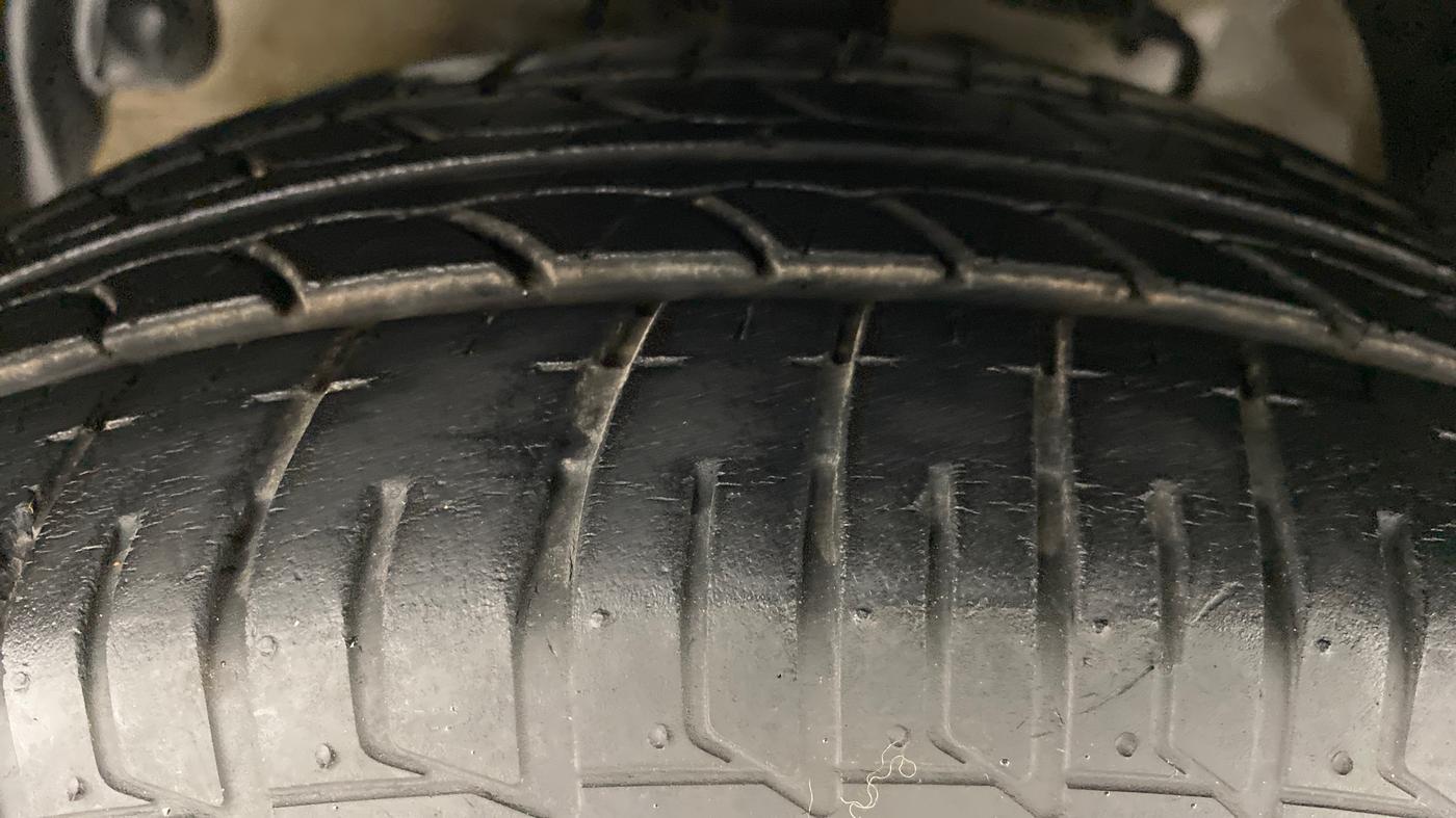 2015 Tata Zest XM RT 90 PS ABS, Petrol, Manual, 14,189 km, Left Front Tyre Tread