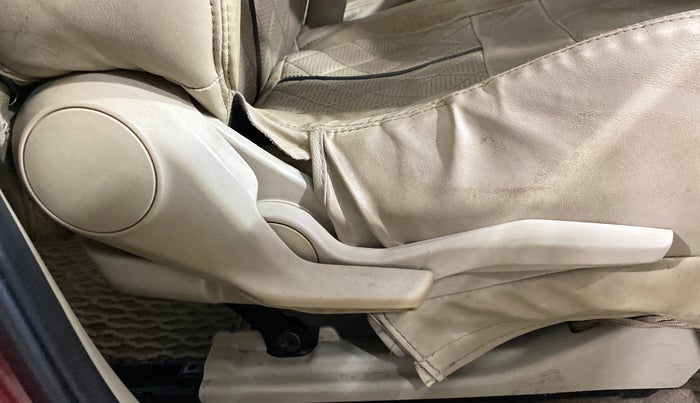 2017 Maruti Dzire ZXI, Petrol, Manual, 1,07,601 km, Driver Side Adjustment Panel