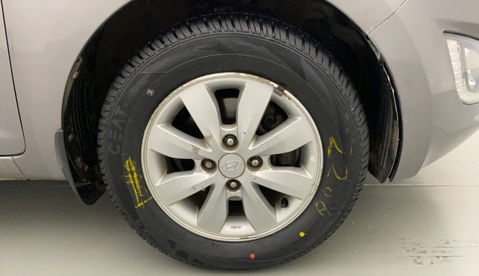 2014 Hyundai i20 SPORTZ 1.2, Petrol, Manual, 23,241 km, Right Front Wheel