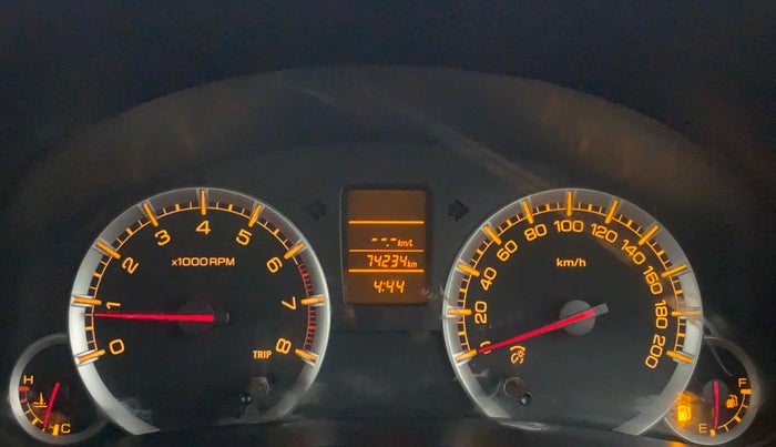2015 Maruti Swift VXI, Petrol, Manual, 74,548 km, Odometer Image