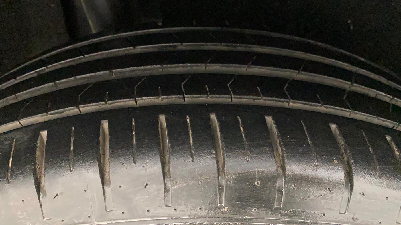 2021 Toyota Glanza G, Petrol, Manual, 25,226 km, Right Rear Tyre Tread