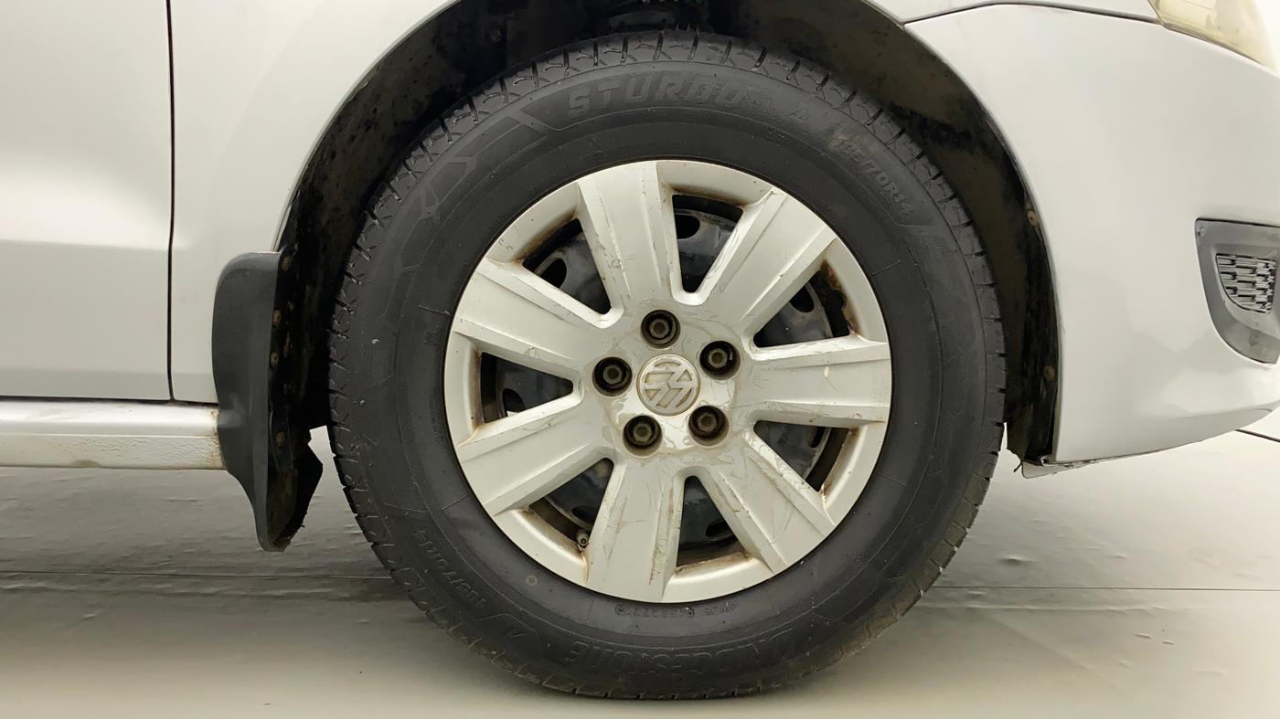 2011 Volkswagen Polo COMFORTLINE 1.2L PETROL, Petrol, Manual, 74,232 km, Right Front Wheel