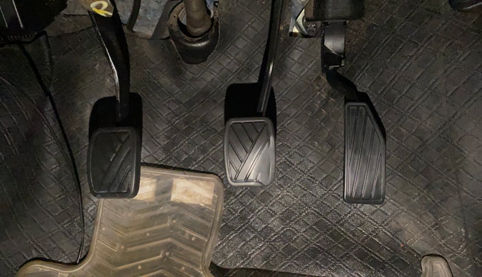 2022 Maruti IGNIS SIGMA 1.2, Petrol, Manual, 66,776 km, Pedals