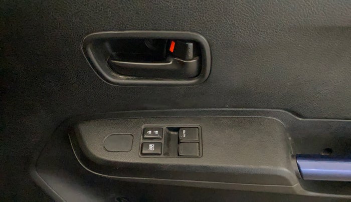 2022 Maruti IGNIS SIGMA 1.2, Petrol, Manual, 66,776 km, Driver Side Door Panels Control