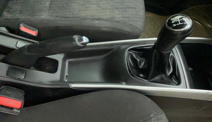 2017 Maruti Baleno ZETA PETROL 1.2, Petrol, Manual, 62,605 km, Gear Lever
