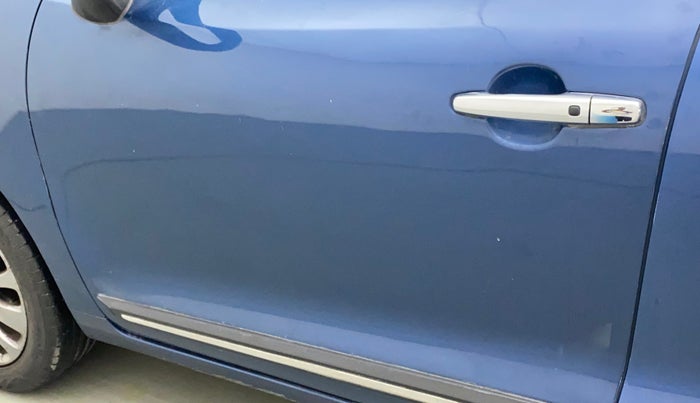 2017 Maruti Baleno ZETA PETROL 1.2, Petrol, Manual, 62,605 km, Front passenger door - Minor scratches