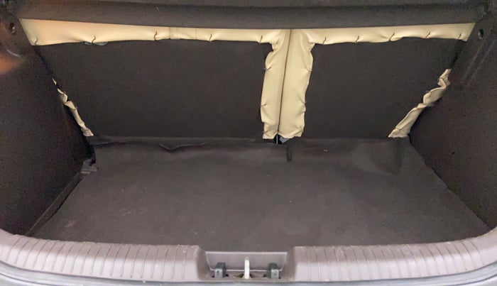 2009 Hyundai i20 ASTA 1.2, Petrol, Manual, 42,291 km, Boot Inside