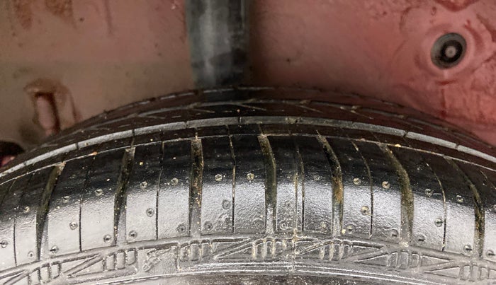 2016 Maruti Celerio ZXI AMT, Petrol, Automatic, 82,230 km, Right Rear Tyre Tread