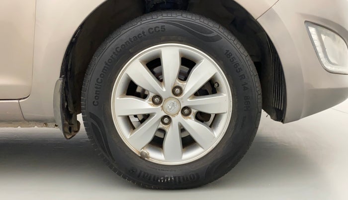 2012 Hyundai i20 ASTA 1.2, Petrol, Manual, 1,13,333 km, Right Front Wheel