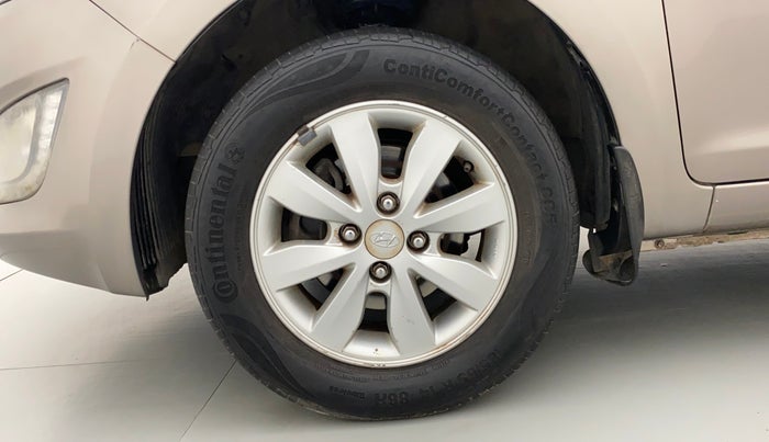 2012 Hyundai i20 ASTA 1.2, Petrol, Manual, 1,13,333 km, Left Front Wheel