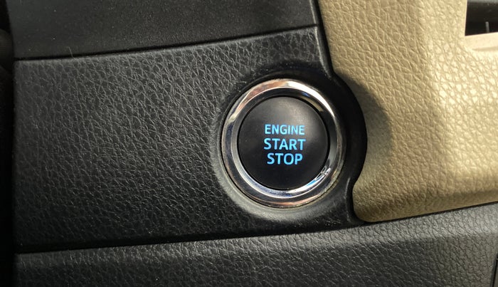 2016 Toyota Corolla Altis VL CVT PETROL, Petrol, Automatic, 67,969 km, Keyless Start/ Stop Button