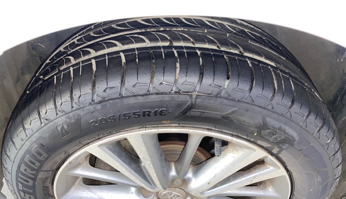 2016 Toyota Corolla Altis VL CVT PETROL, Petrol, Automatic, 67,969 km, Left Front Tyre Tread