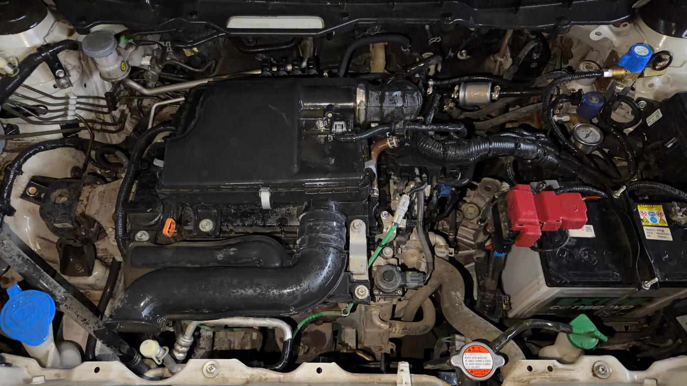 2024 Maruti BREZZA ZXI + SMART HYBRID, CNG, Manual, 22,330 km, Engine View