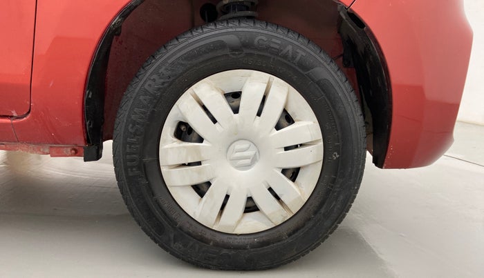 2019 Maruti Alto VXI, Petrol, Manual, 32,607 km, Right Front Wheel