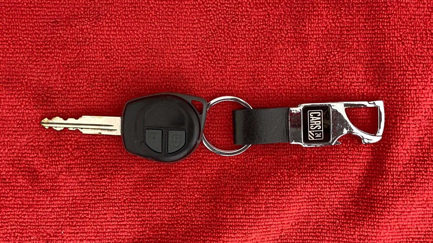 2019 Maruti Alto VXI, Petrol, Manual, 32,607 km, Key Close Up