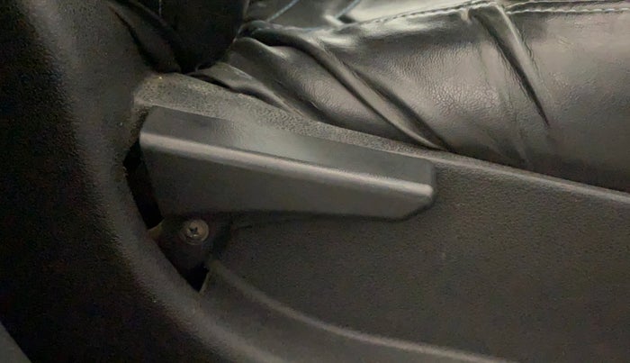 2019 Tata NEXON XM PETROL, Petrol, Manual, 60,083 km, Driver Side Adjustment Panel