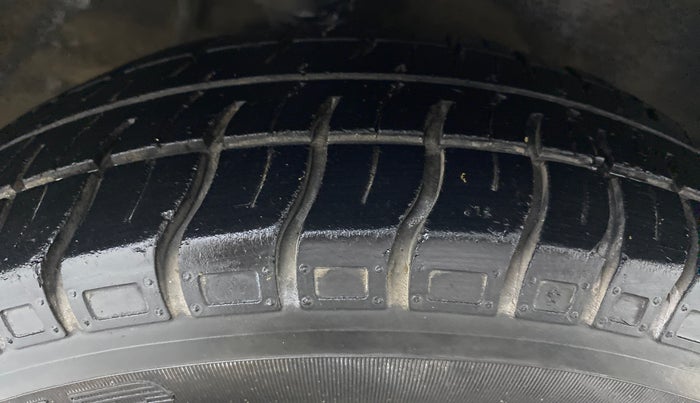 2019 Maruti Alto 800 LXI, Petrol, Manual, 59,415 km, Right Front Tyre Tread