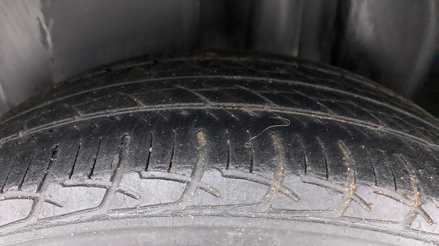 2019 Volkswagen Ameo COMFORTLINE 1.0L, Petrol, Manual, 47,631 km, Left Rear Tyre Tread